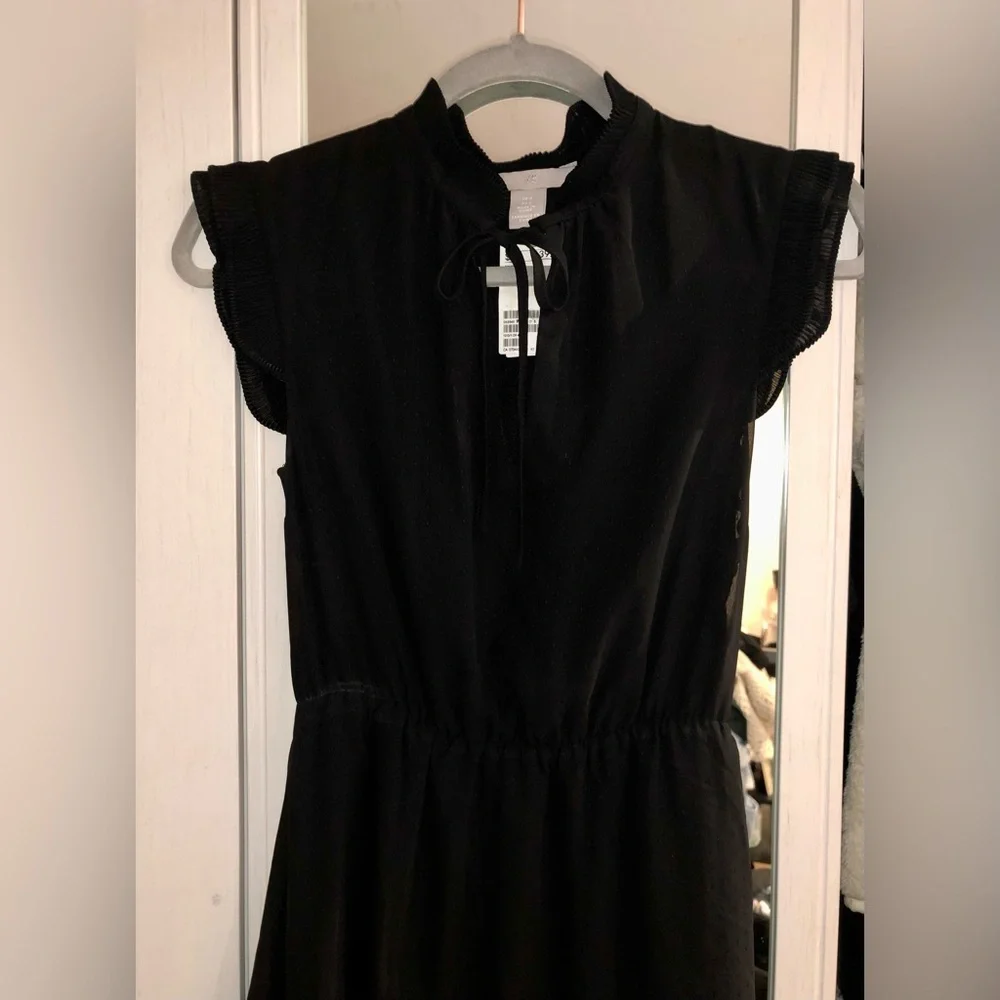 NWT H&M Black High Tie Neck Dress With Ruffle & Stunning Details - Size 0 - Picture 4 of 15